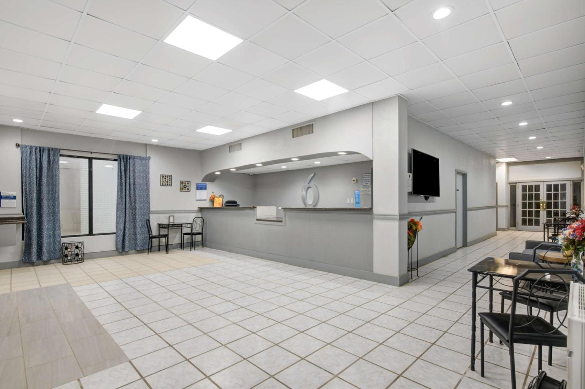 Motel 6 Chickasha, Ok Ngoại thất bức ảnh